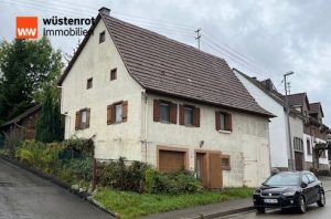 Immobilienangebot - Waldachtal / Salzstetten - Alle - Stark sanierungsbedürftiges Einfamilienhaus mit Garten in Salzstetten.