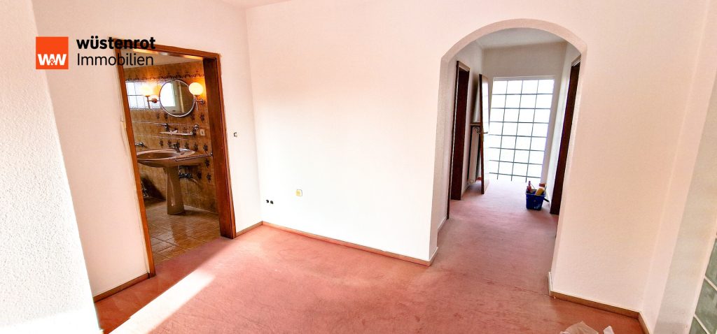 Immobilienangebot - Karben - Alle - Freistehendes Zweifamilienhaus mit großem Gartengrundstück und vielen Extras