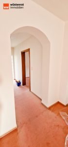 Immobilienangebot - Karben - Alle - Freistehendes Zweifamilienhaus mit großem Gartengrundstück und vielen Extras