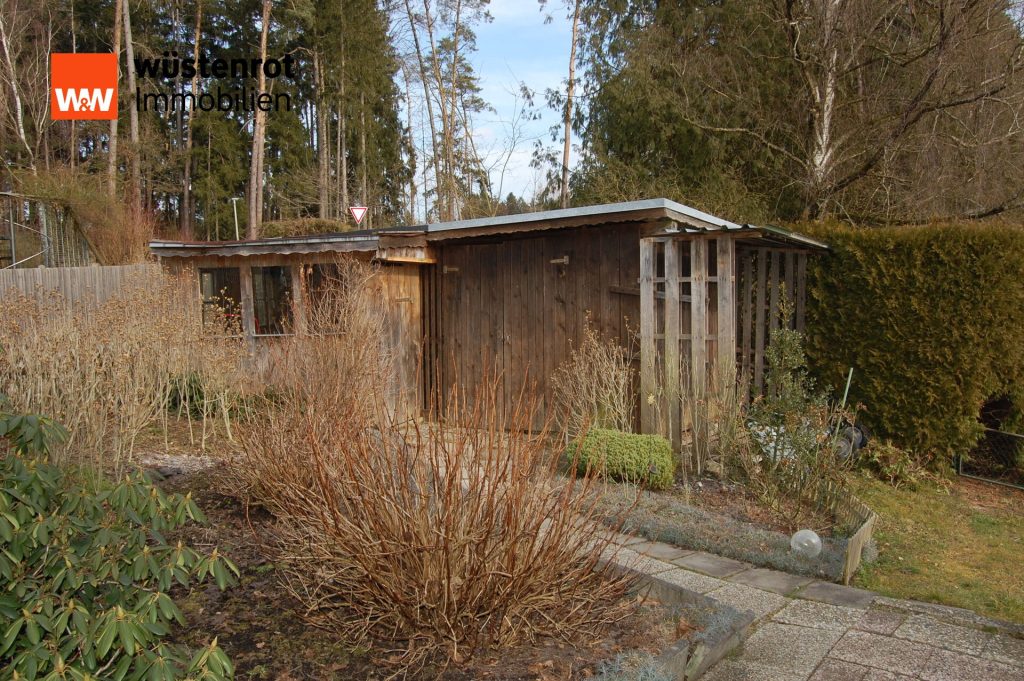 Immobilienangebot - Dietersburg - Alle - Großzügig und naturnah gelegenes Einfamilienhaus mit Einliegerwohnung auf 2.400 m² in Dieterburg