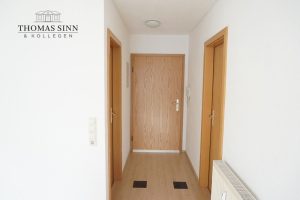 Immobilienangebot - Neuenstadt am Kocher - Alle - GROßZÜGIGE 3,5-ZIMMER-DG-MAISONETTE-WOHNUNG MIT BALKON UND TIEFGARAGENSTELLPLATZ - SOFORT FREI!