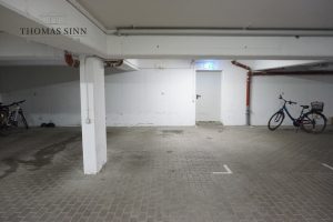 Immobilienangebot - Neuenstadt am Kocher - Alle - GROßZÜGIGE 3,5-ZIMMER-DG-MAISONETTE-WOHNUNG MIT BALKON UND TIEFGARAGENSTELLPLATZ - SOFORT FREI!