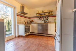Immobilienangebot - Seefeld - Alle - Erbbaurecht: Sonniges, energetisch saniertes Doppelhaus mit sehr großem Garten