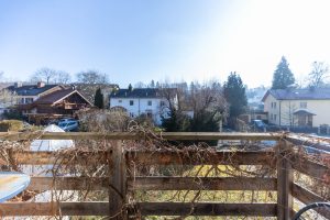 Immobilienangebot - Seefeld - Alle - Erbbaurecht: Sonniges, energetisch saniertes Doppelhaus mit sehr großem Garten