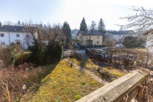 Immobilienangebot - Seefeld - Alle - Erbbaurecht: Sonniges, energetisch saniertes Doppelhaus mit sehr großem Garten
