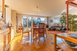 Immobilienangebot - Seefeld - Alle - Erbbaurecht: Sonniges, energetisch saniertes Doppelhaus mit sehr großem Garten