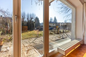 Immobilienangebot - Seefeld - Alle - Erbbaurecht: Sonniges, energetisch saniertes Doppelhaus mit sehr großem Garten