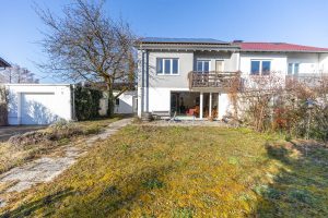 Immobilienangebot - Seefeld - Alle - Erbbaurecht: Sonniges, energetisch saniertes Doppelhaus mit sehr großem Garten