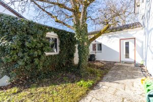 Immobilienangebot - Seefeld - Alle - Erbbaurecht: Sonniges, energetisch saniertes Doppelhaus mit sehr großem Garten