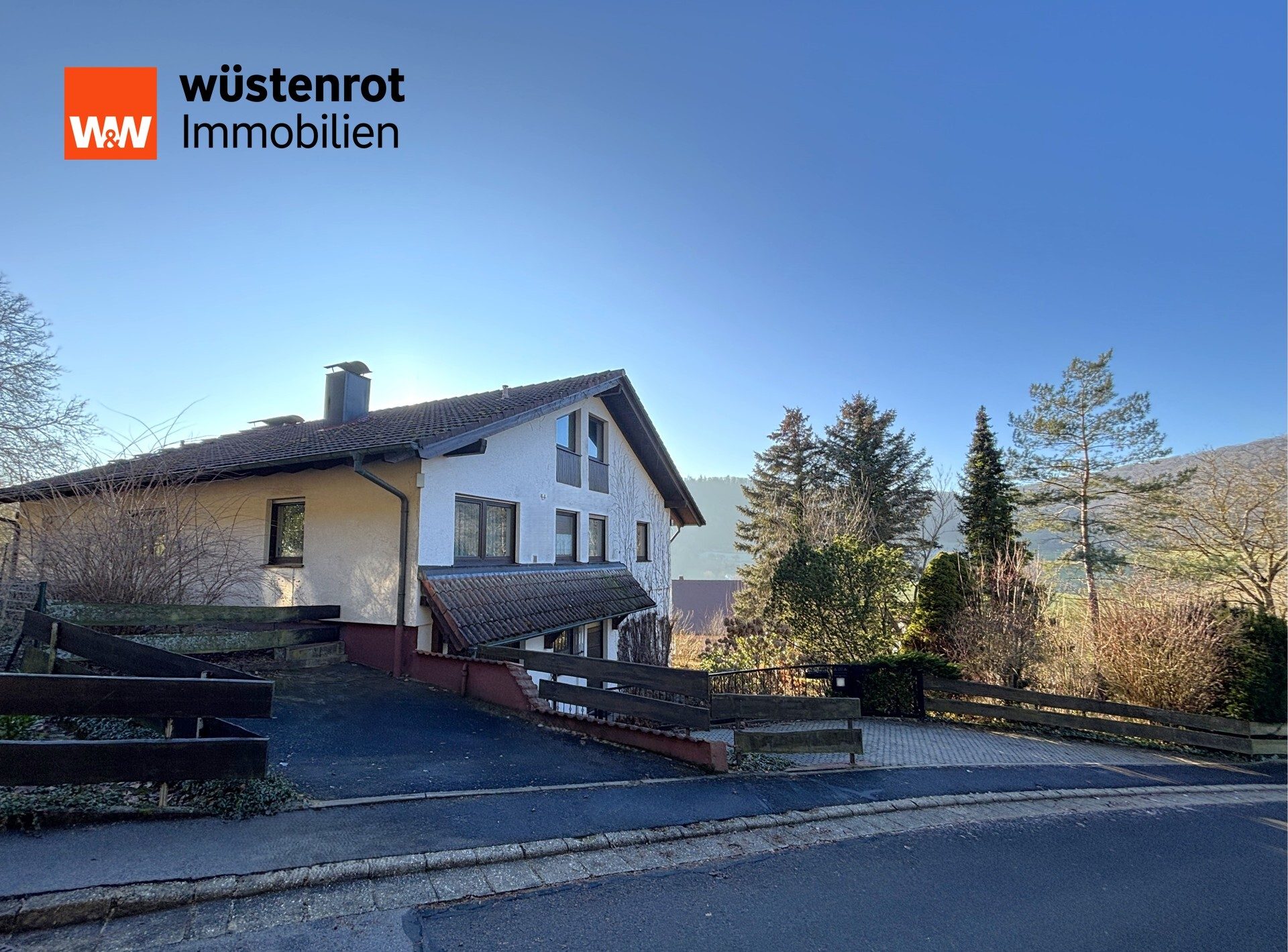 Immobilienangebot - Happurg / Kainsbach - Alle - Die Belohnung für langes Suchen!
7 Zimmer - 240 m² - Pool - Sauna - Traumlage