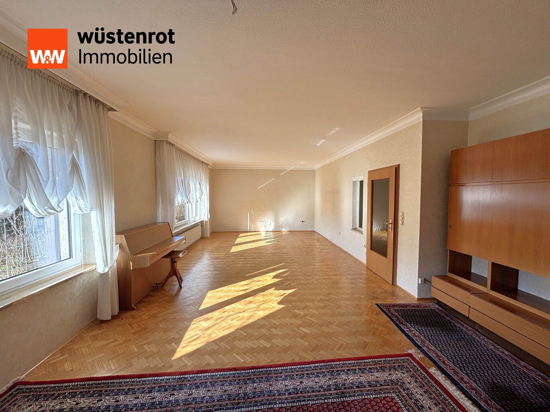 Immobilienangebot - Happurg / Kainsbach - Alle - Die Belohnung für langes Suchen!
7 Zimmer - 240 m² - Pool - Sauna - Traumlage