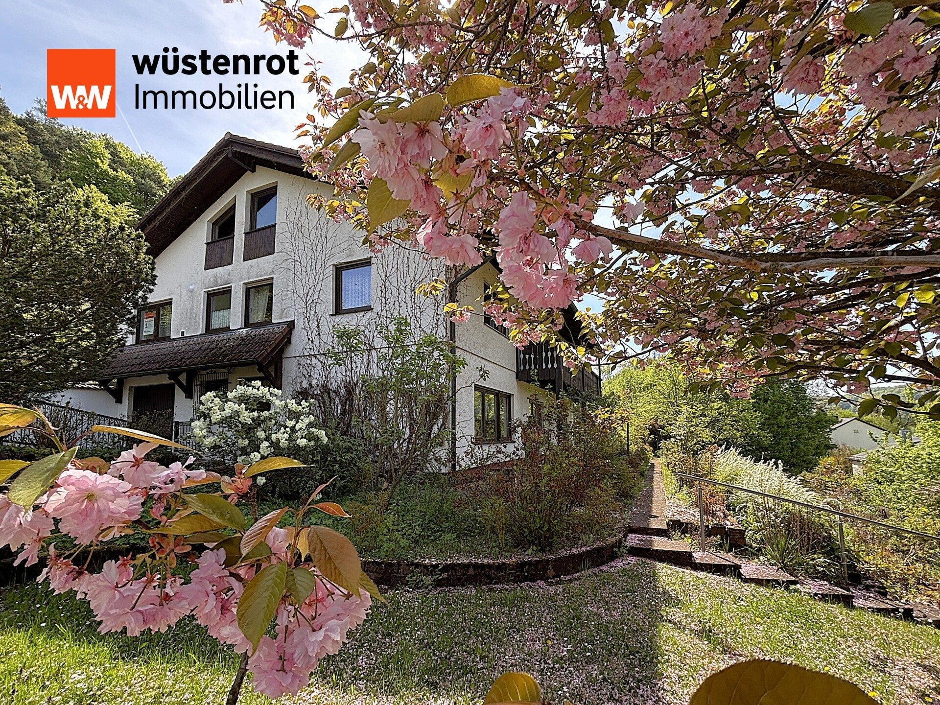 Immobilienangebot - Happurg / Kainsbach - Alle - Die Belohnung für langes Suchen!
7 Zimmer - 240 m² - Pool - Sauna - Traumlage
