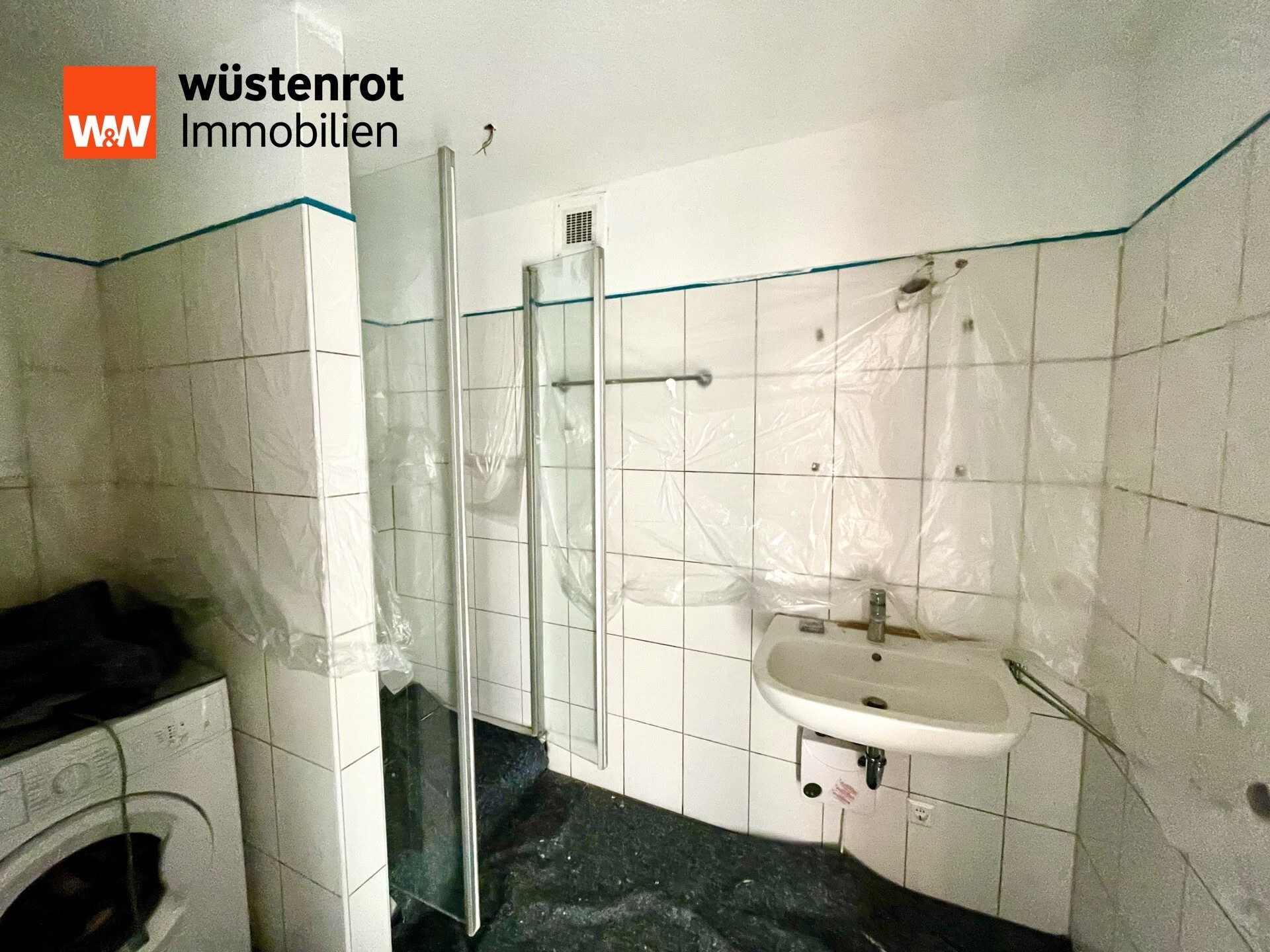 Immobilienangebot - Achern - Alle - *NEU RENOVIERTE 4 Zimmerwohnung in zentraler Lage in Achern! Geräumig mit 2 Balkone, KFZ-Stellplatz*