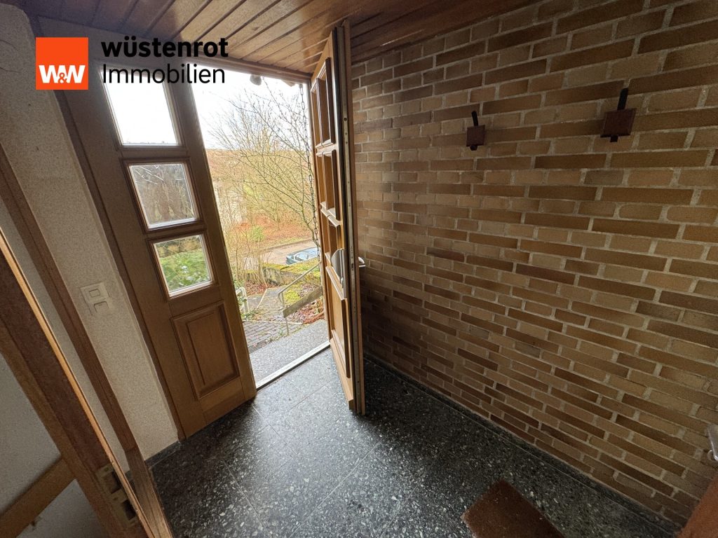 Immobilienangebot - Bad Kreuznach - Alle - +++BAD KREUZNACH AGNESIENBERG: SANIERUNGSBEDÜRFTIGES EINFAMILIENHAUS IN TOP LAGE+++