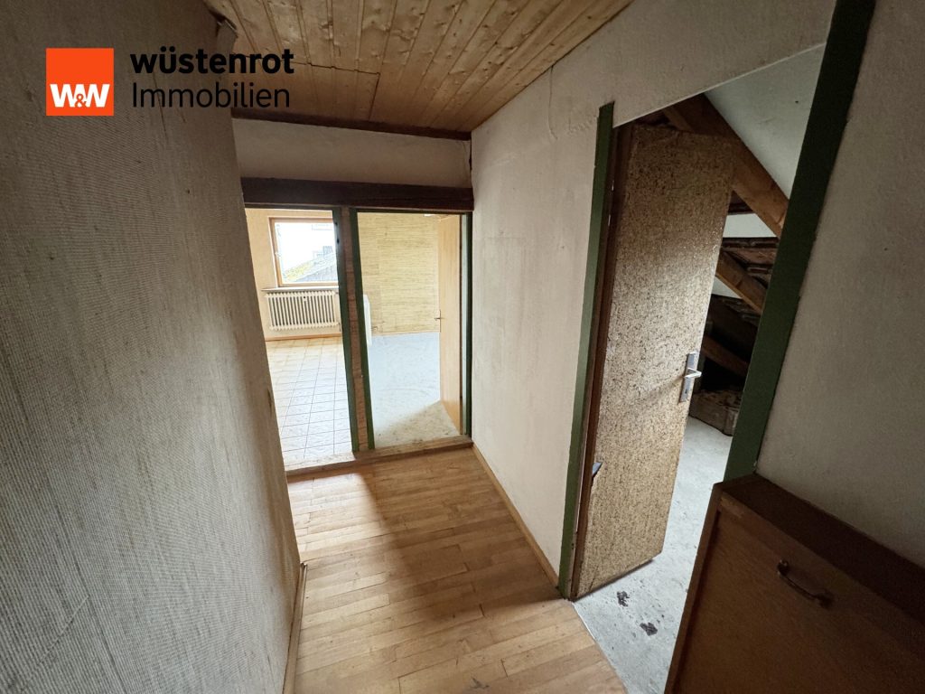 Immobilienangebot - Bad Kreuznach - Alle - +++BAD KREUZNACH AGNESIENBERG: SANIERUNGSBEDÜRFTIGES EINFAMILIENHAUS IN TOP LAGE+++