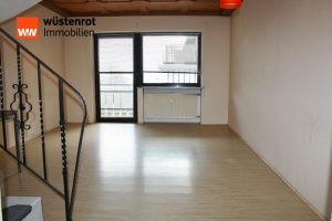 Immobilienangebot - Durach / Miesenbach - Alle - 3,5 - Zimmer - Maisonettewohnung mit Einzelgaragenstellplatz in Durach-Oberkottern