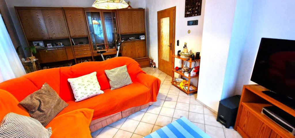 Immobilienangebot - Alsheim - Alle - Großes Einfamilienhaus mit Potenzial für zwei Generationen