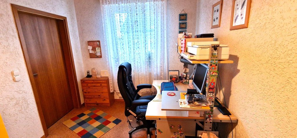 Immobilienangebot - Alsheim - Alle - Großes Einfamilienhaus mit Potenzial für zwei Generationen