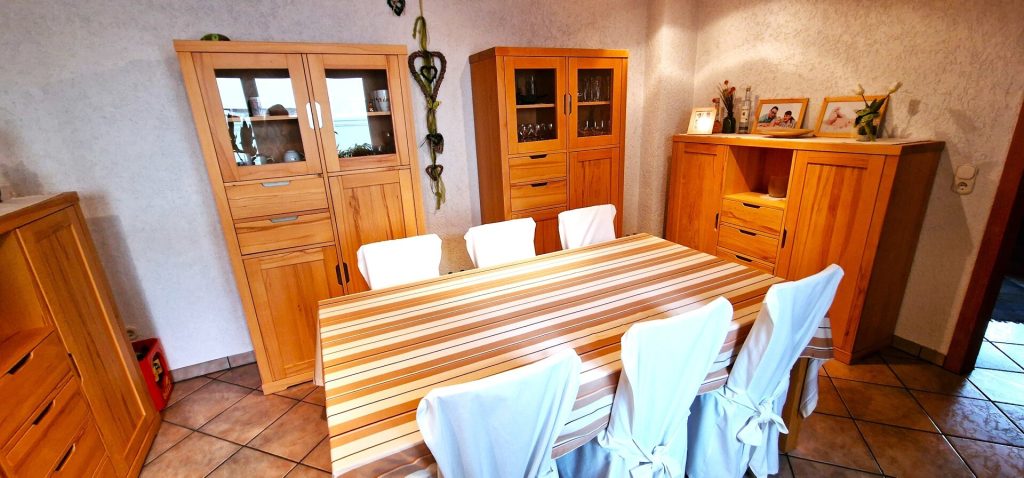 Immobilienangebot - Alsheim - Alle - Großes Einfamilienhaus mit Potenzial für zwei Generationen