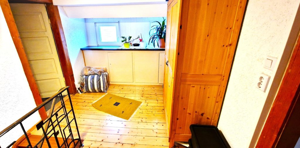Immobilienangebot - Alsheim - Alle - Großes Einfamilienhaus mit Potenzial für zwei Generationen