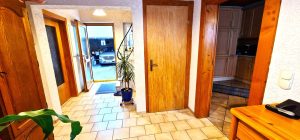 Immobilienangebot - Alsheim - Alle - Großes Einfamilienhaus mit Potenzial für zwei Generationen