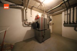 Immobilienangebot - Hüttisheim / Humlangen - Alle - Attraktive Doppelhaushälfte in einer schönen und familienfreundlichen Wohnlage von Hüttisheim!