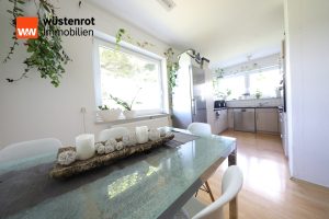 Immobilienangebot - Hüttisheim / Humlangen - Alle - Familiengerechte Doppelhaushälfte in einer schönen und familienfreundlichen Wohnlage von Hüttisheim!