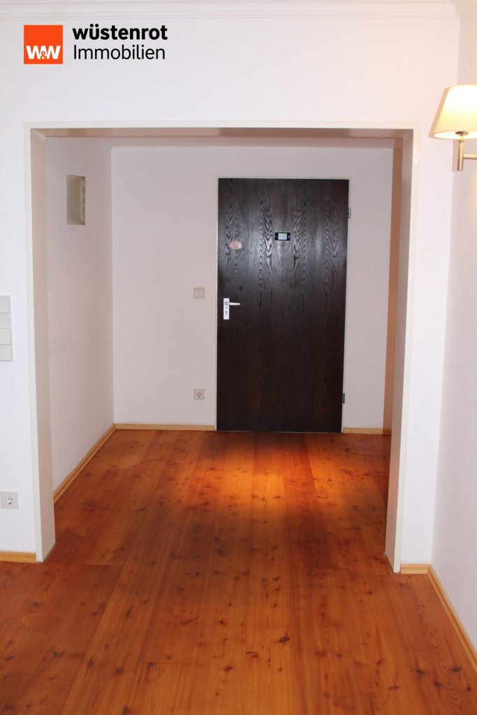 Immobilienangebot - Kirchseeon - Alle - Im Sevun - exklusive, großzügige 4-Zi.-Terrassenwohnung im 3. OG