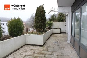 Immobilienangebot - Kirchseeon - Alle - Im Sevun - exklusive, großzügige 4-Zi.-Terrassenwohnung im 3. OG