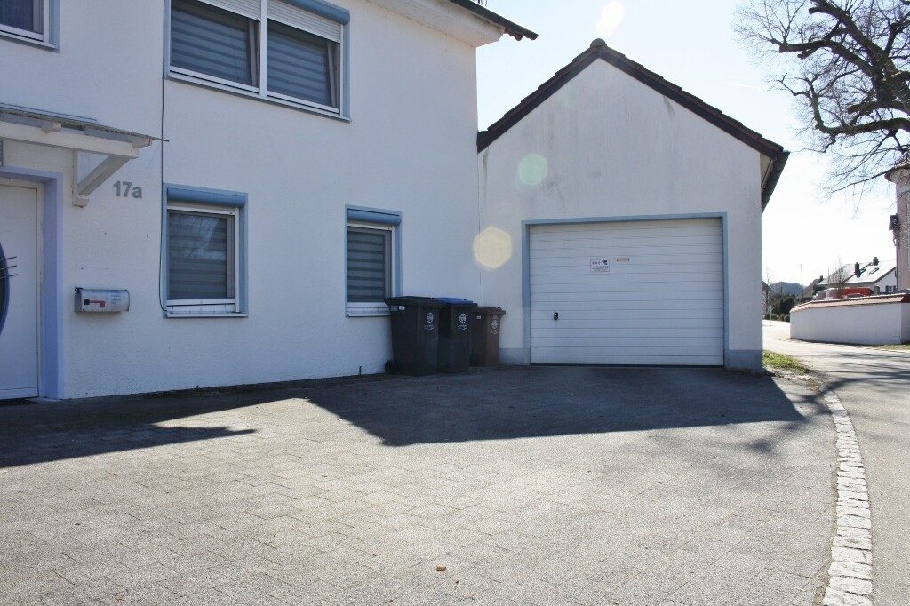 Immobilienangebot - Markt Rettenbach / Eutenhausen - Alle - Großzügige, behindertengerechte Doppelhaushälfte mit Garten und Garage