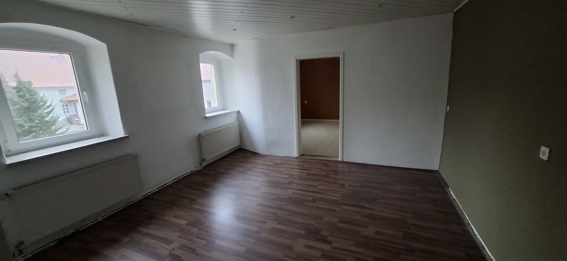 Immobilienangebot - Markersdorf - Alle - Wohnhaus in Markersdorf- drei Wohnungen im OG, Gewerberaum im EG