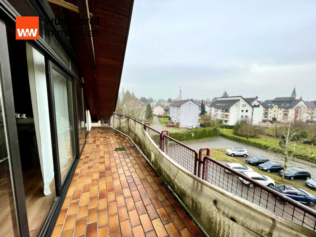 Immobilienangebot - Achern - Alle - TOP KAPITALANLAGE: Gut geschnittene 2-Zimmerwohnung in Achern mit Stellplatz und Kellerraum