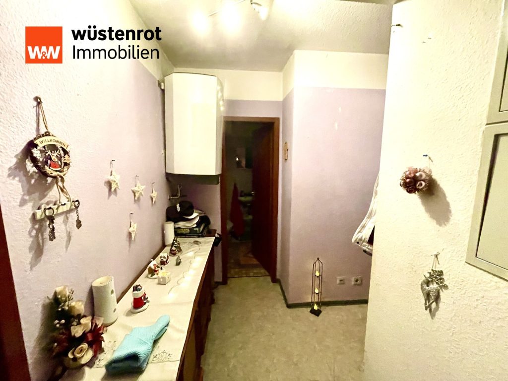 Immobilienangebot - Achern - Alle - TOP KAPITALANLAGE: Gut geschnittene 2-Zimmerwohnung in Achern mit Stellplatz und Kellerraum