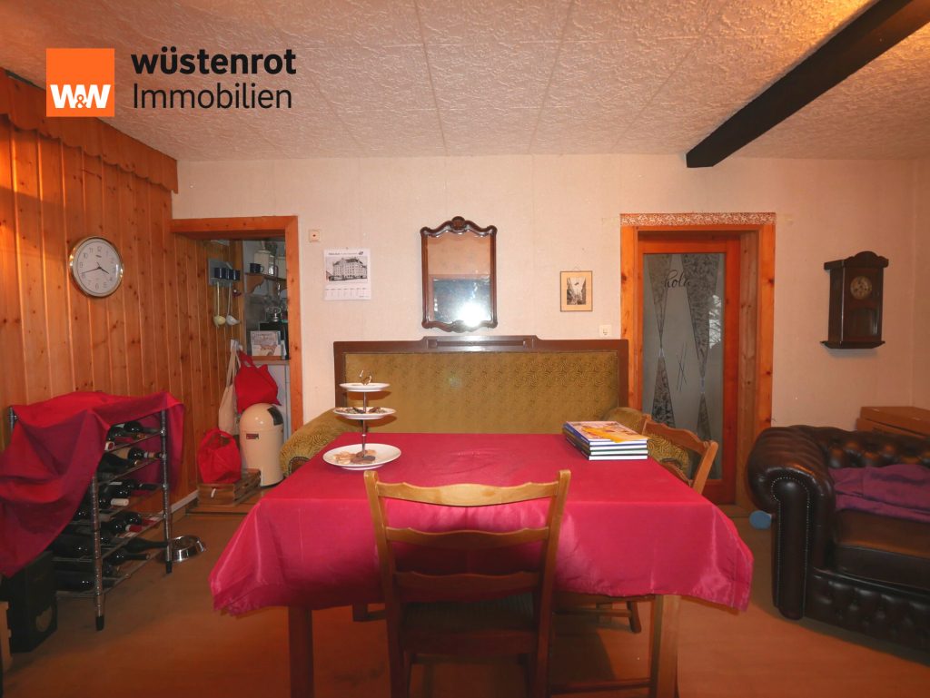 Immobilienangebot - Steinach - Alle - Viel Platz im eigenen Zuhause - Großes Einfamilienhaus in ruhiger Lage von Steinach
