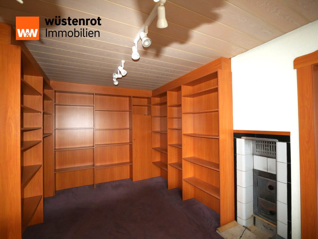 Immobilienangebot - Steinach - Alle - Viel Platz im eigenen Zuhause - Großes Einfamilienhaus in ruhiger Lage von Steinach