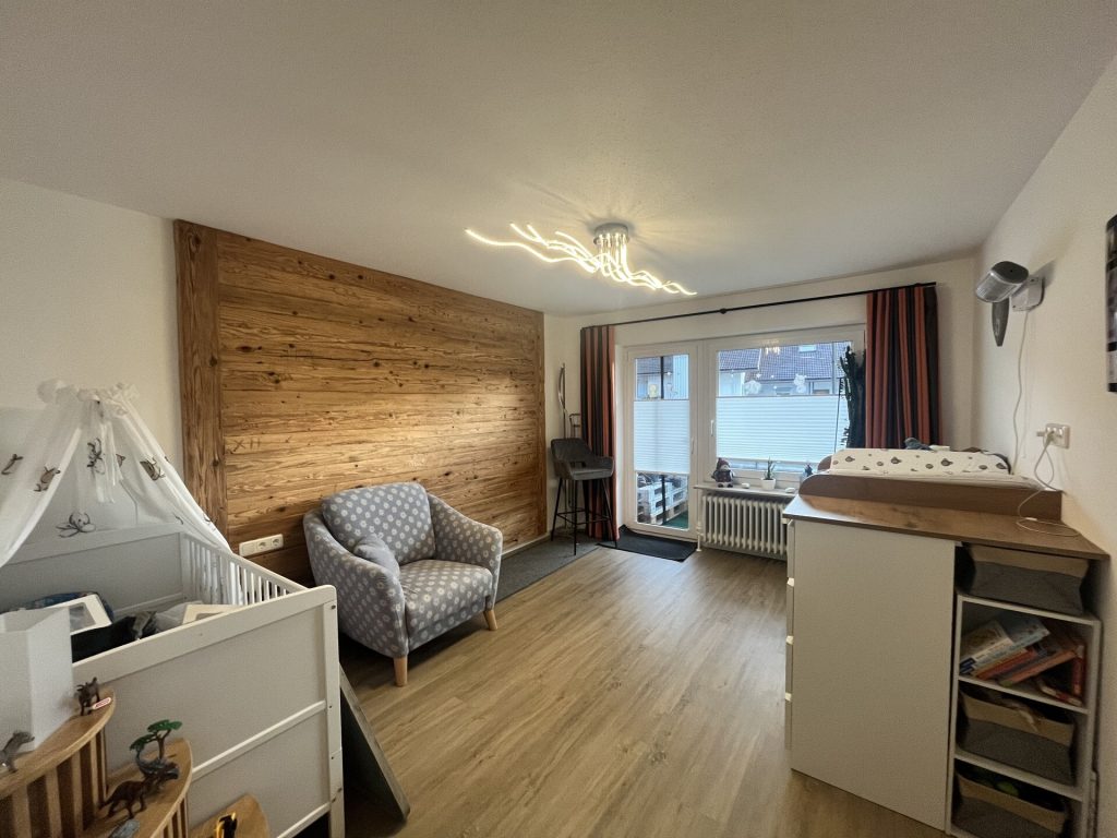 Immobilienangebot - Oberstaufen - Alle - Traumhafte 4 Zimmer Wohnung im 2. OG, mit Sonnenloggia