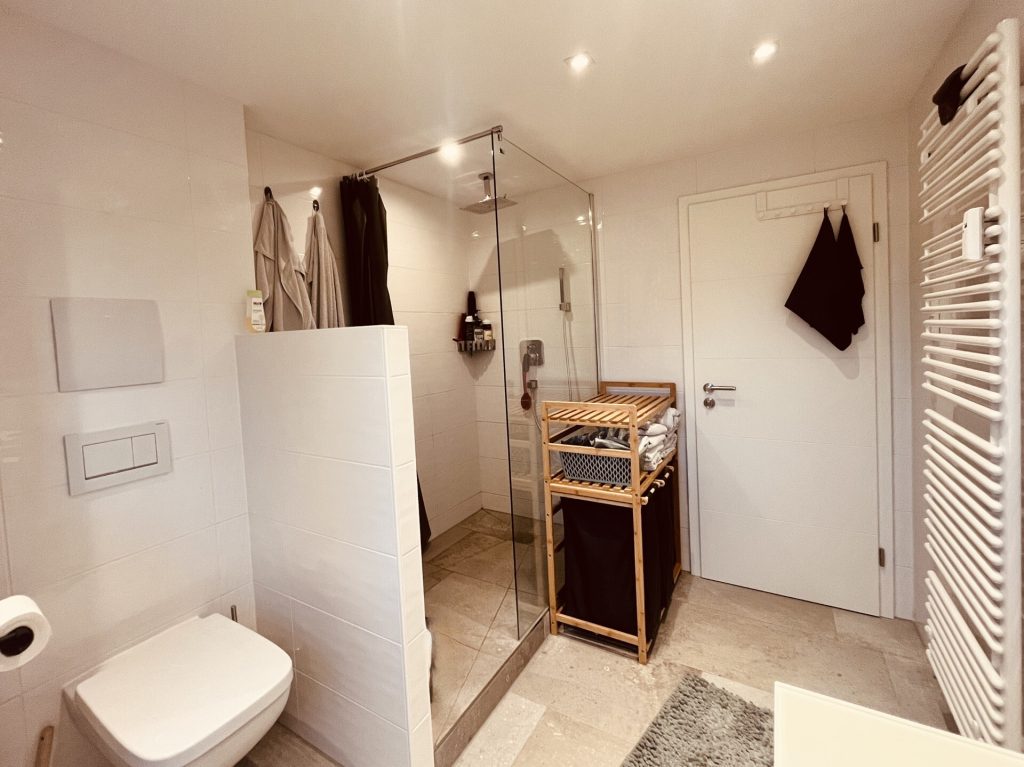 Immobilienangebot - Oberstaufen - Alle - Traumhafte 4 Zimmer Wohnung im 2. OG, mit Sonnenloggia