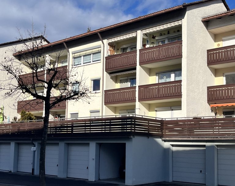 Immobilienangebot - Oberstaufen - Alle - Traumhafte 4 Zimmer Wohnung im 2. OG, mit Sonnenloggia