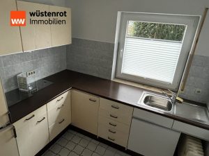 Immobilienangebot - Abtsgmünd-Untergröningen - Alle - Solides Massivhaus mit Garten und Einliegerwohnung in Aussichtslage