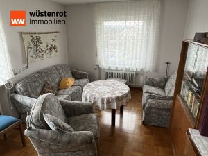 Immobilienangebot - Abtsgmünd-Untergröningen - Alle - Solides Massivhaus mit Garten und Einliegerwohnung in Aussichtslage