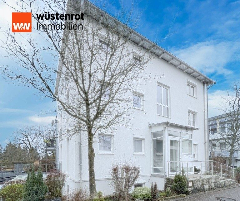 Immobilienangebot - Aalen - Alle - 3-Zimmer-Wohnung mit EBK, Balkon und Kellerraum in absoluter Toplage von Aalen