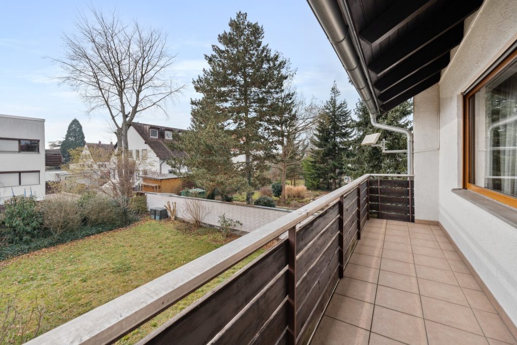 Immobilienangebot - Fürth - Alle - Doppelhaushälfte mit 5 Zimmern und Garage in Fürth-Ronhof

Sofort bezugsfrei!