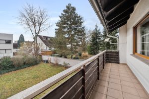 Immobilienangebot - Fürth - Alle - Doppelhaushälfte mit 5 Zimmern und Garage in Fürth-Ronhof

Sofort bezugsfrei!