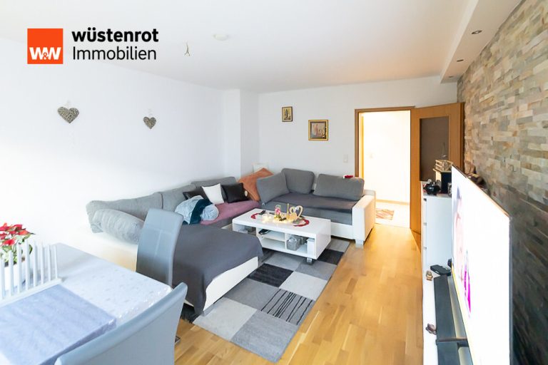 Immobilienangebot - München - Alle - 3 Zimmer Wohnung m. Balkon, ca. 77m², hell, mit Kellerabteil, zentral In  München Berg am Laim,