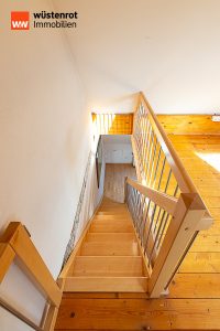 Immobilienangebot - Markt Indersdorf - Alle - Üppig große Doppelhaushälfte mit  ausgebautem Dachstudio, Hobbyraum, 360 m² Grund.