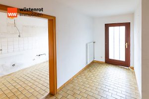 Immobilienangebot - Markt Indersdorf - Alle - Üppig große Doppelhaushälfte mit  ausgebautem Dachstudio, Hobbyraum, 360 m² Grund.