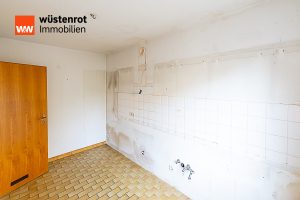 Immobilienangebot - Markt Indersdorf - Alle - Üppig große Doppelhaushälfte mit  ausgebautem Dachstudio, Hobbyraum, 360 m² Grund.