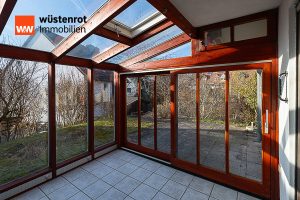 Immobilienangebot - Markt Indersdorf - Alle - Üppig große Doppelhaushälfte mit  ausgebautem Dachstudio, Hobbyraum, 360 m² Grund.