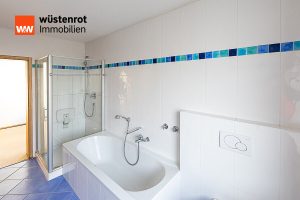Immobilienangebot - Markt Indersdorf - Alle - Üppig große Doppelhaushälfte mit  ausgebautem Dachstudio, Hobbyraum, 360 m² Grund.