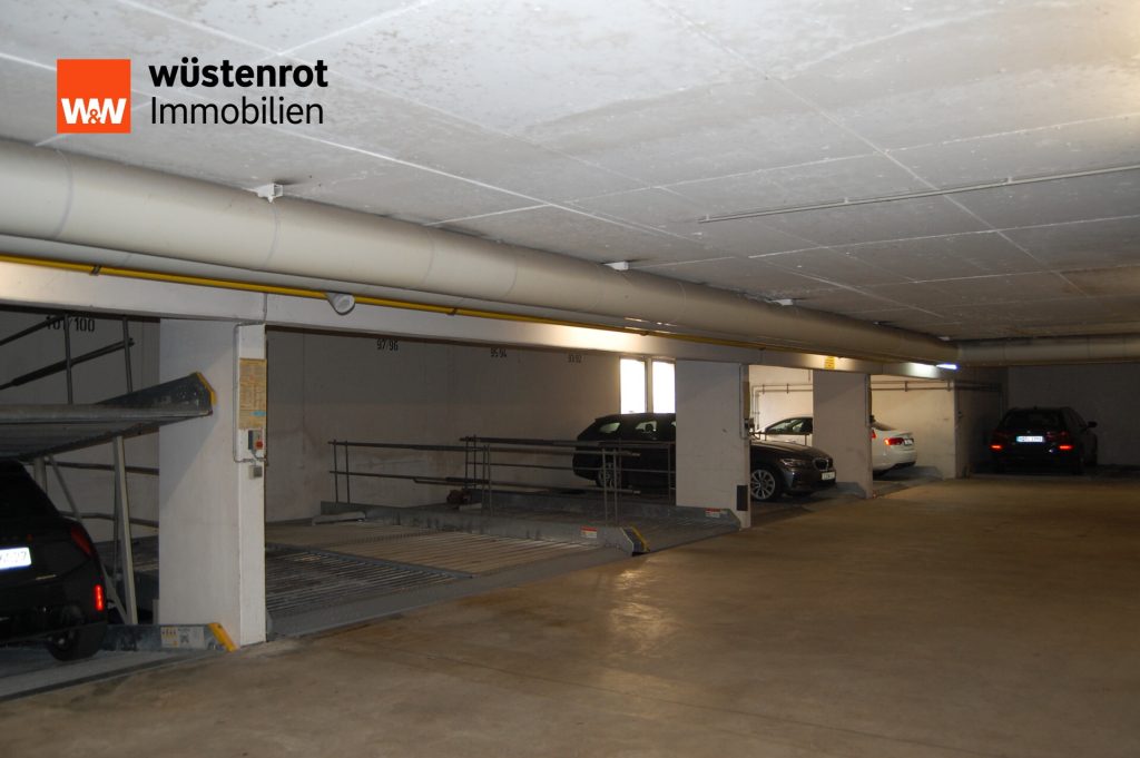 Immobilienangebot - Deggendorf - Alle - Deggendorf: Zentrumsnahe 3-Zi.- ETW auf zwei Etagen m. gr. Terrasse - in ruhiger Wohnlage!